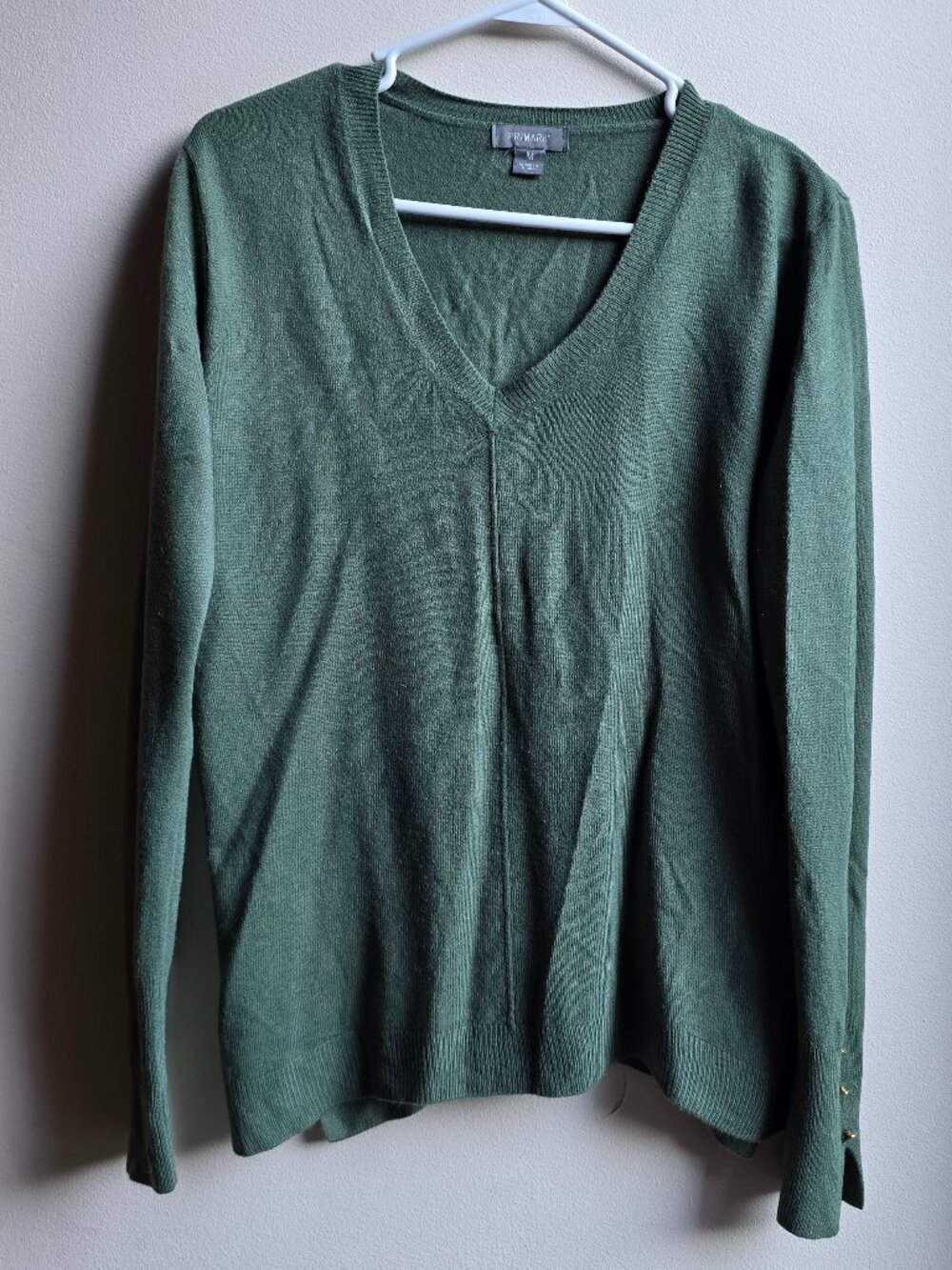 Primark Green V-Neck Sweater Size Medium